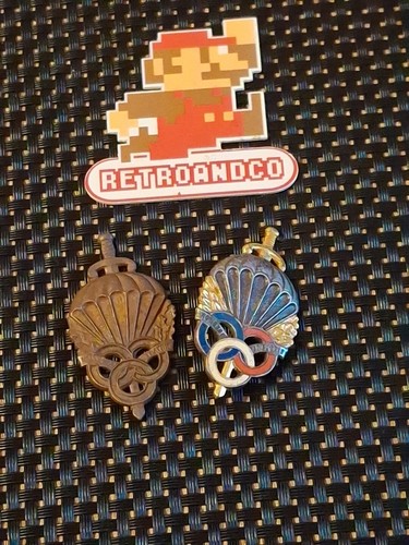 Lot insigne broche militaire