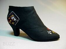 Queen of Hearts Ankle Boot Beverly Feldmen Collaboration WOW Just The Right Shoe