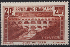 TIMBRE FRANCE Année 1930 Pont du GARD n°262 .. NEUF** SUPERBE