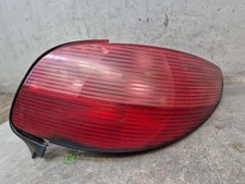 Feu arriere principal droit