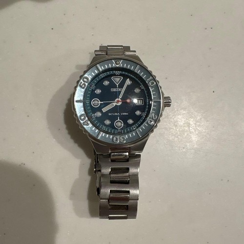 Montre solaire pour homme