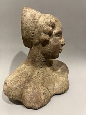 Buste, terre cuite, école