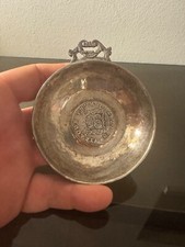 Ancienne tasse à vin en Argent