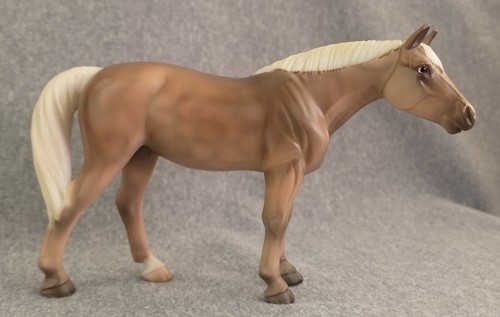Breyer 2010 weg stablemate - breyer,