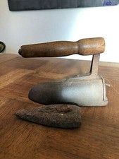 ANCIEN FER A REPASSER à LINGOT dit " LANGUE DE BOEUF " Longueur 19,5 cm