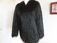 VESTE FAUSSE FOURRURE POILS LONG NOIR PRETTYLITTLETHING TAILLE 36