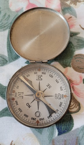 Ancienne boussole rayee - ancienne, boussole,