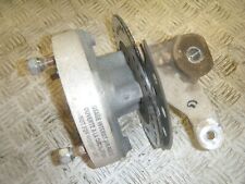 moyeu et fusée avant gauche quad kymco 250 mxu