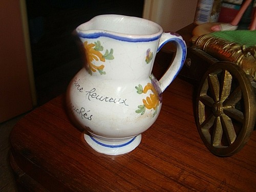 Ancien petit pichet parlant - ancien,