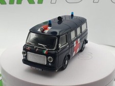 Fiat 238 Croix-Rouge kiosque