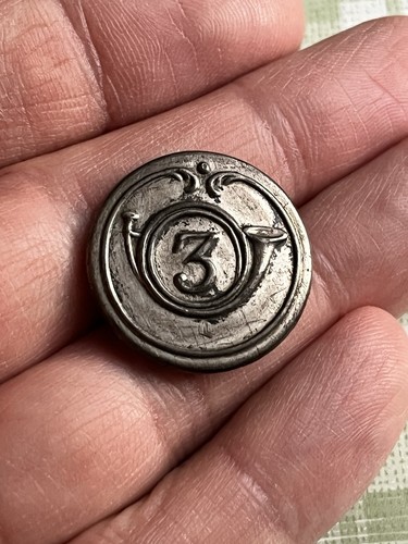 Bouton officier 3e - d’officier,