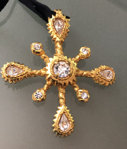 Superbe pendentif broche croix