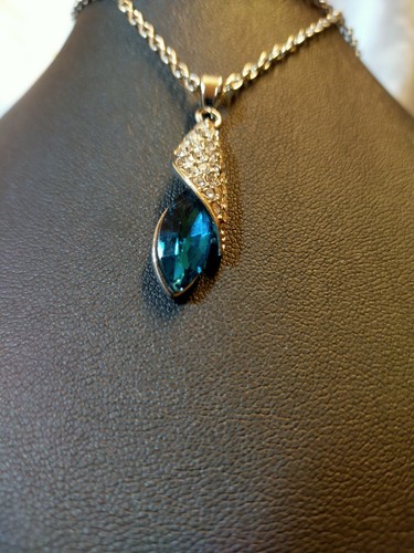 Saint valentin collier - ,