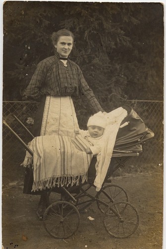 Portrait femme enfant landau - portrait,