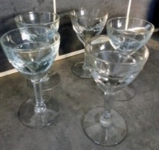 1 ancien beau verre à pied de bistrot - 5 disponibles C54