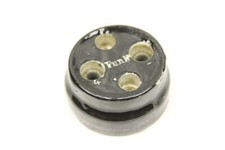 Ancienne Prise En Porcelaine