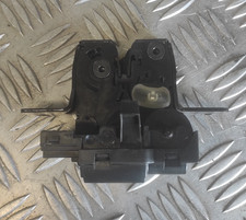 Serrure de coffre - RENAULT MEGANE II (2) - Référence : 8200947699