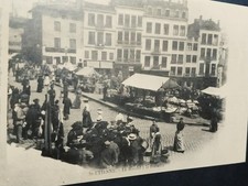42-St ETIENNE." LE MARCHé A LA FERRAILLE." Vers 1910." Pas d'écriture."