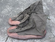 Une paire de sur-chaussure Chasseur Alpin Français ww2 militaria.
