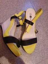 Taille 39 magnifiques chaussures compensées KIABI EXCELLENT ETAT