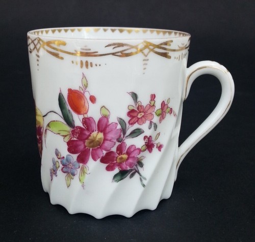 Sublime ancienne petite tasse - sublime,