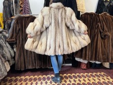 Manteau En Fourrure De Renard