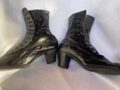 Paire bottines anciennes - bottines,