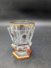 Gobelet en cristal moulé