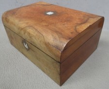 GRAND COFFRET EN LOUPE DE NOYER  XIX ième