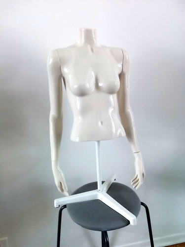 Mannequin buste sur - pied, socle