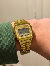 Montre Digitale Style Casio -