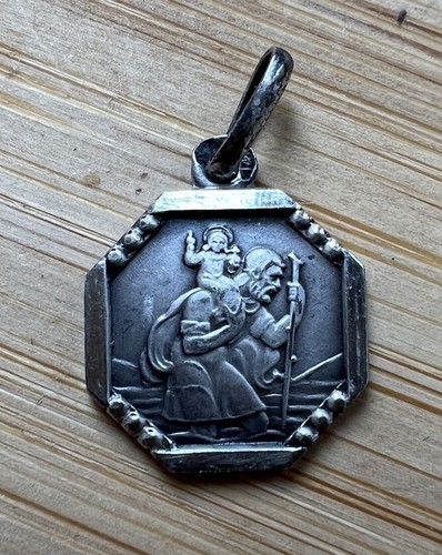 Médaille religieuse ancienne