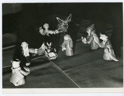 Photo une crèche santons les - crÈche,