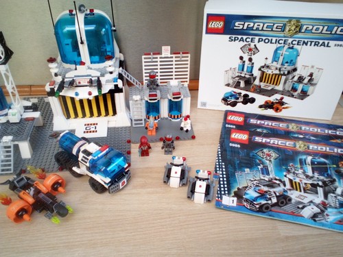 Lego space police - lego, 3