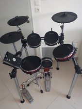 Batterie électronique Alesis Crimson Mesh Kit + double pédale et accessoires