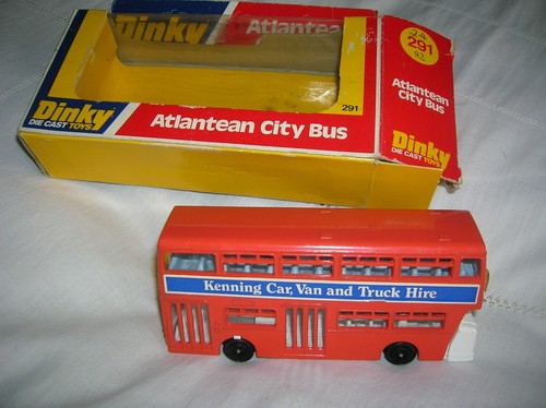 Dinky toys atlantean - dinky, city