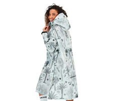 AFTER ESSENTIALS Poncho de