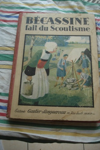 Becassine fait scoutisme - becassine,