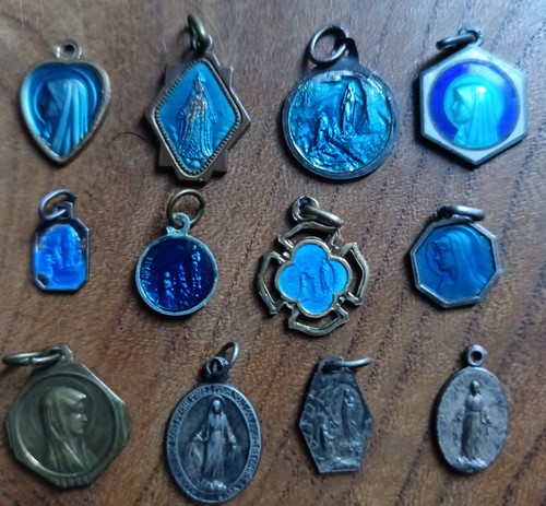 Vintage lot 12 anciennes - de,