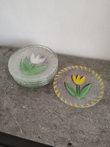 Assiettes décoratives - 9,