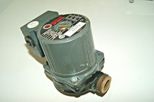 Pompe de chaudiere circulateur RIELLO RNY 43-15C Occasion garantie (3)