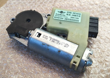 Moteur de verrouillage de toit