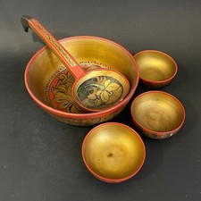 Service à soupe en bois en provenance d'URSS (3 bols, 1 plat rond, 1 louche)