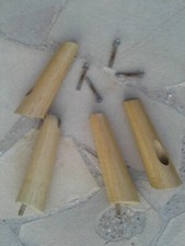 Pieds inclines en hetre vernis  pour  sommier ou meuble