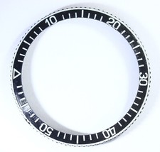 Lunette de montre de plongée YEMA sous-marine neuf de stock; 31,8 mm - J21-25>28
