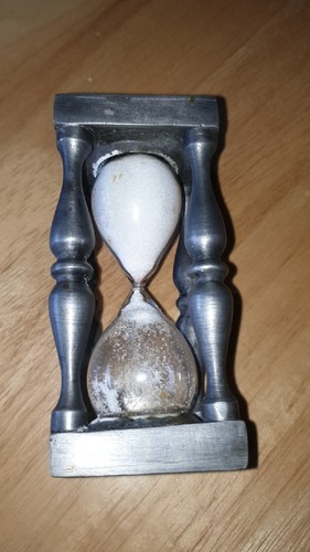 Ancien sablier sable blanc - ancien,
