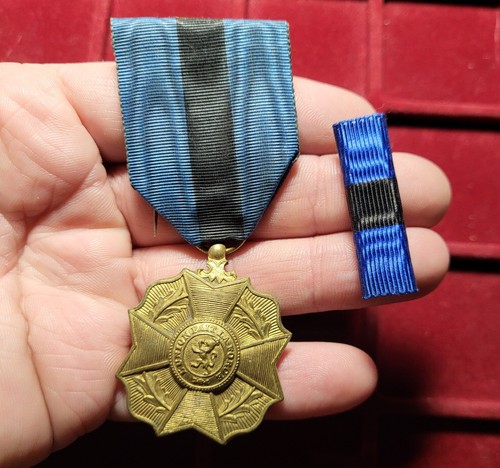 128 médaille insigne - #128-9, ~