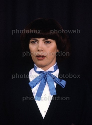 Mireille mathieu exclusive - *,