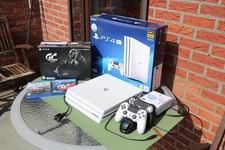 Sony PlayStation 4 Pro - 1To -