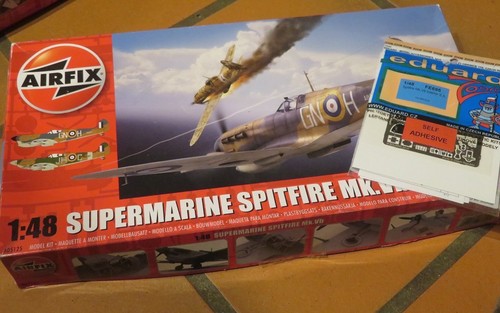 Maquette airfix spitfire - maquette,